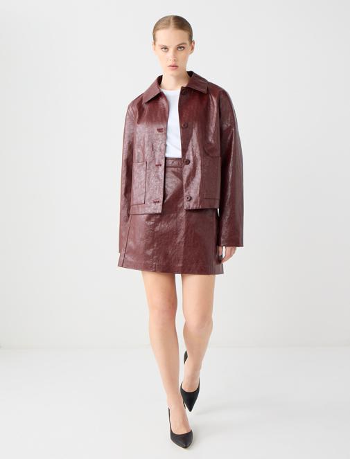 Rahat Kesim Cep Detaylı Deri Görünümlü Ceket	