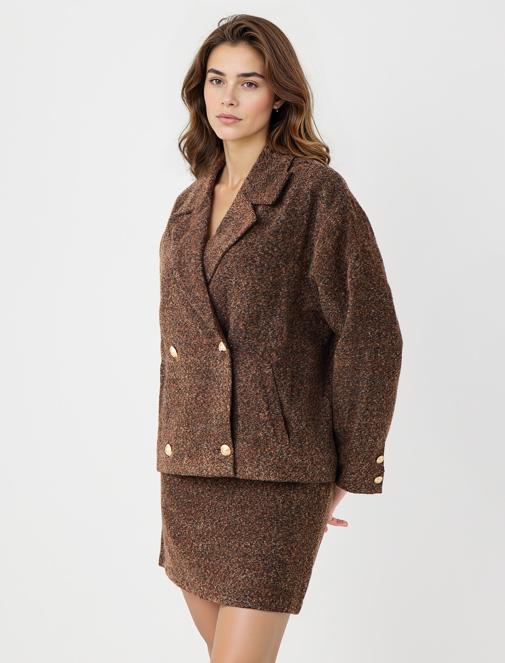 	Düz Kesim Düğme Detaylı Kaşe Dokuma Ceket