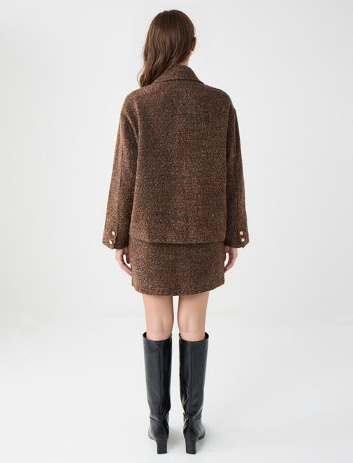 	Düz Kesim Düğme Detaylı Kaşe Dokuma Ceket