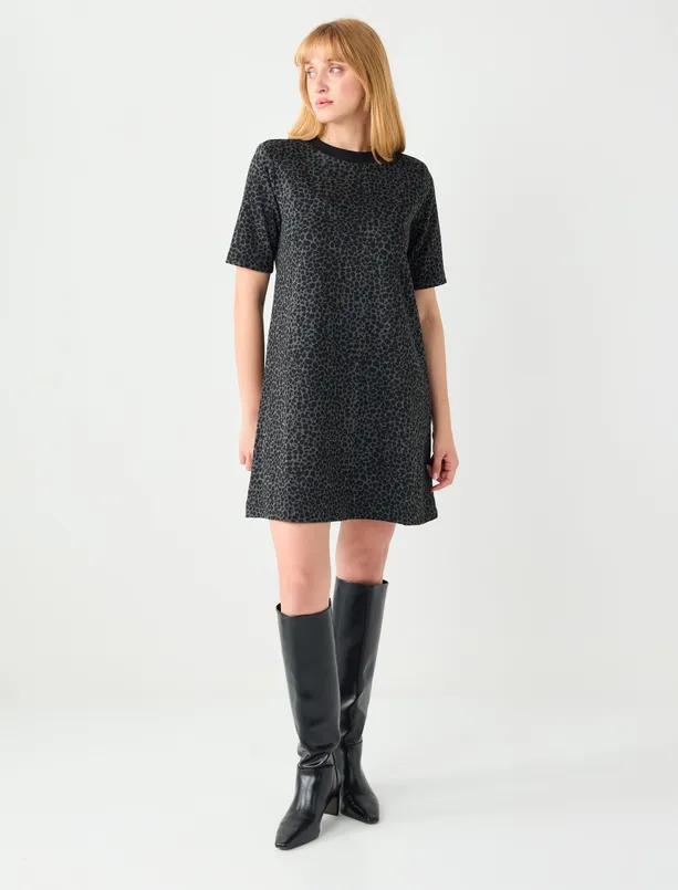 Women Black Crew Neck Leopard Print Mini Dress with Stingray