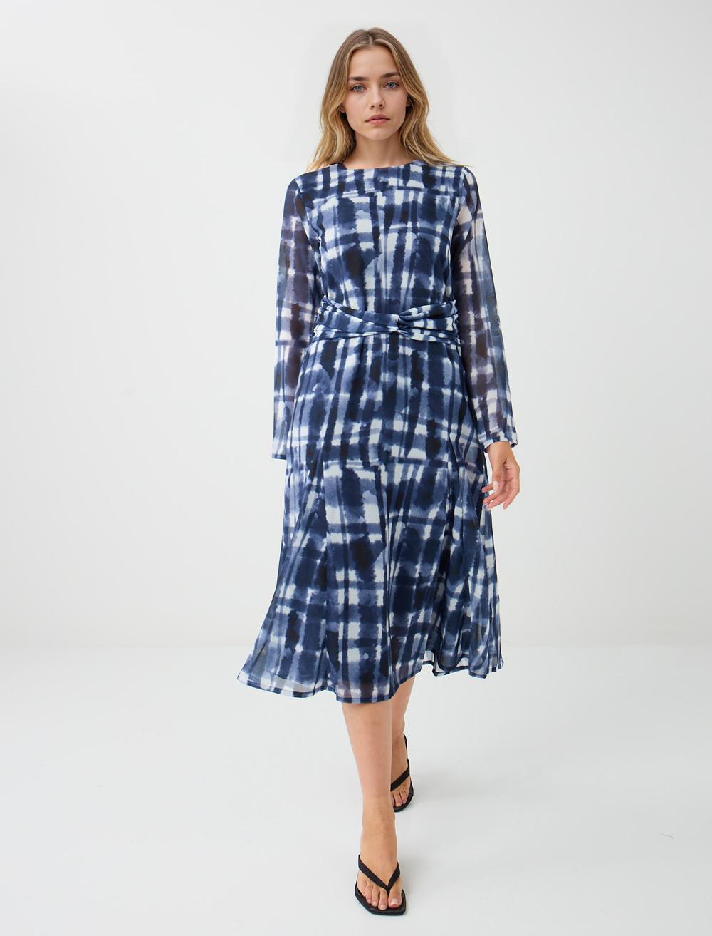 Bisiklet Yaka Uzun Kollu Desenli Midi Elbise