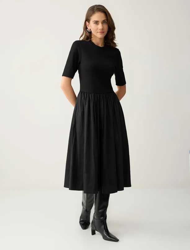 Bayan  Bisiklet Yaka Dirsek Kol Örme Midi Elbise