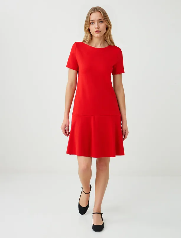 Women  Relaxed Fit Crew Neck Short Sleeve Mini Dress