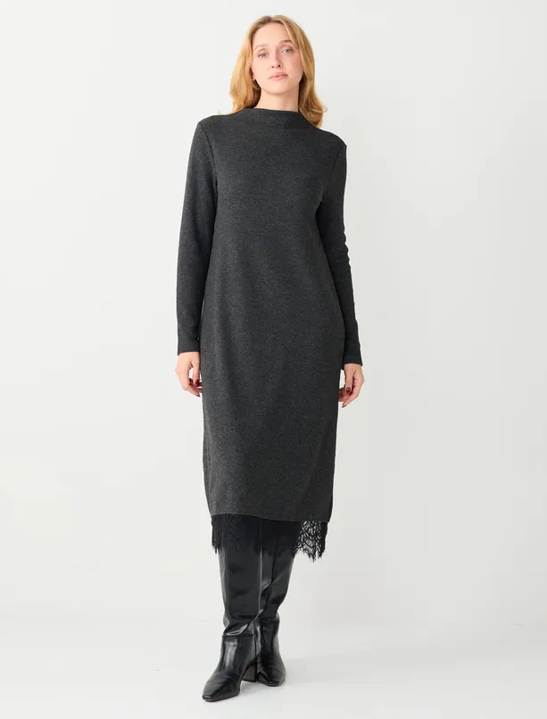 Bayan  Bardot Yaka Yumuşak Dokulu Dantelli Midi Elbise