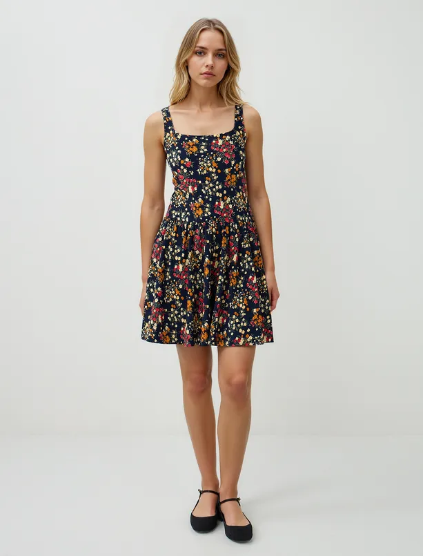 Women Dark Blue Slim Fitted Square Neck Floral Patterned Mini Dress