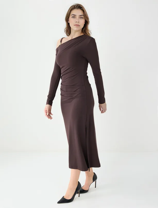 Bayan Kahverengi Asimetrik Yaka Uzun Kollu Örme Midi Elbise