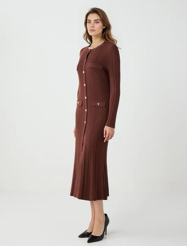 Bayan Kahverengi Dar Kesim Bisiklet Yaka Midi Triko Elbise