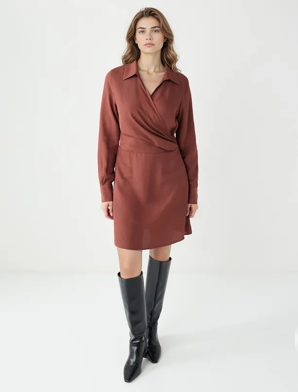 Bayan  Dar Kesim Anvelop Yaka Dokuma Mini Elbise