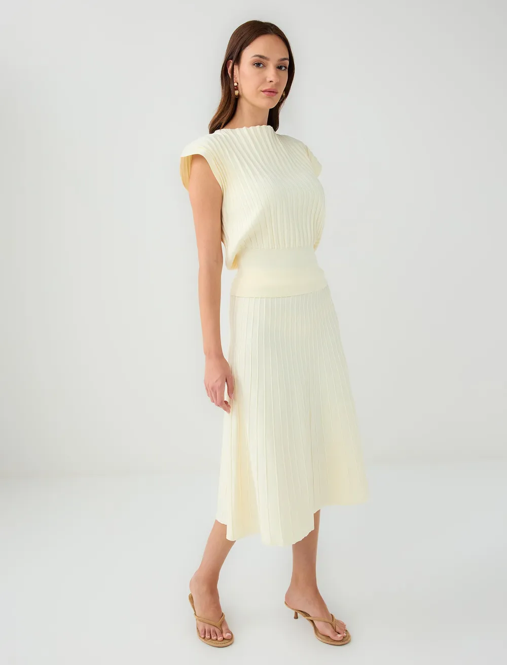 Regular Waist Straight Cut Midi Tricot Skirt
