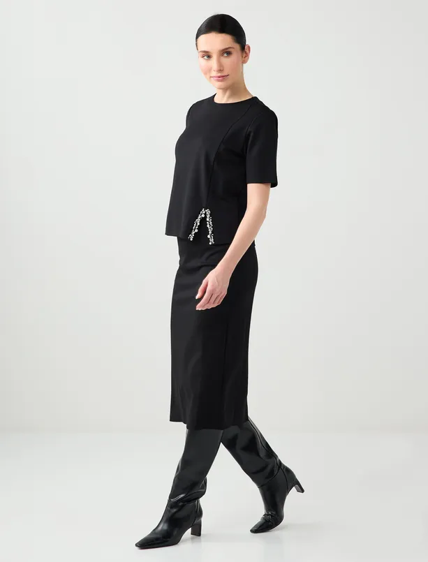 Bayan Siyah Düz Kesim Normal Bel Yırtmaç Detaylı Örme Midi Etek