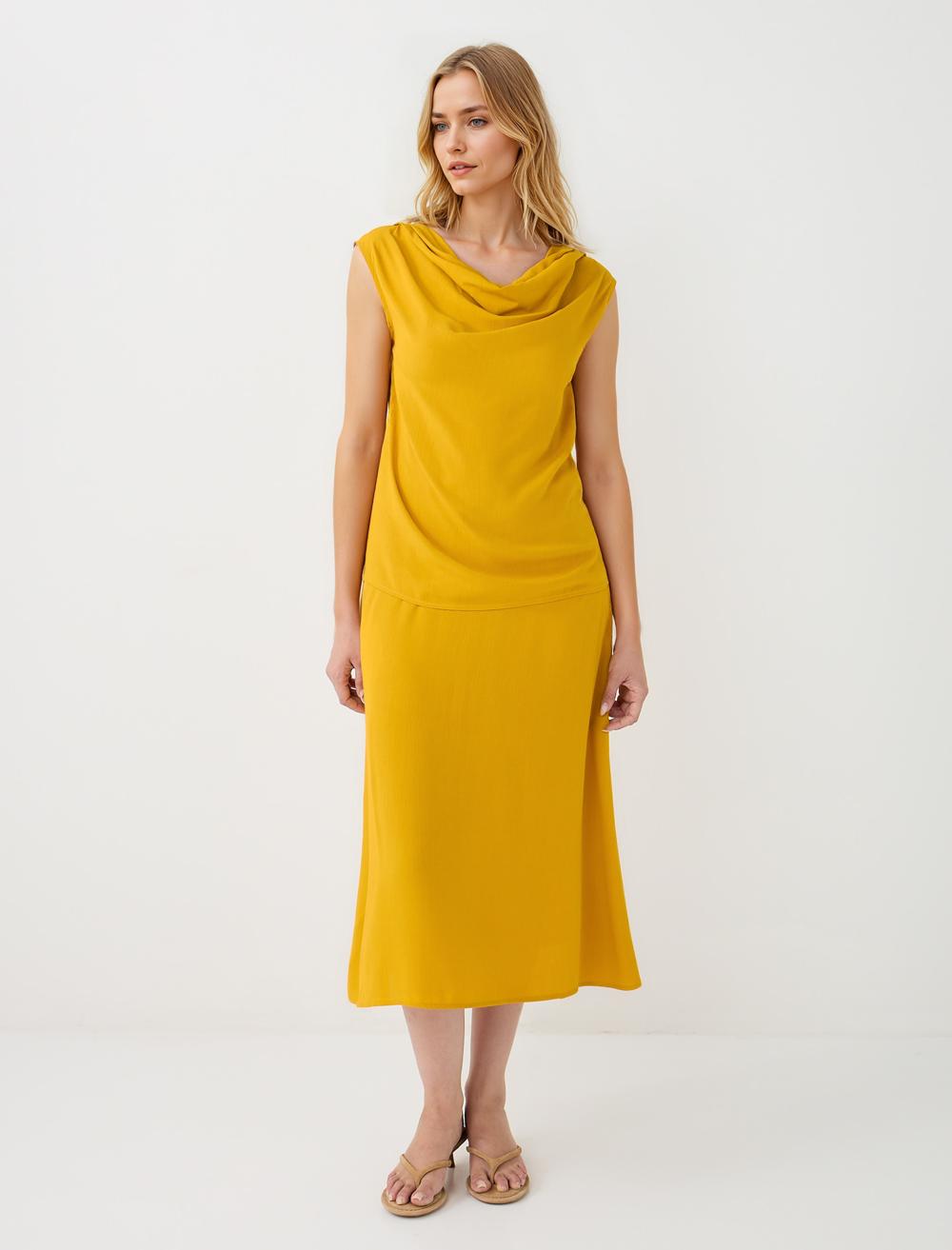 Düz Kesim Normal Bel Midi Dokuma Etek