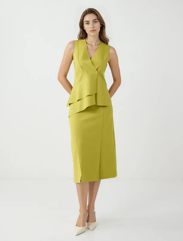 Women  Straight Cut Regular Waist Midi Knitted Skirt
