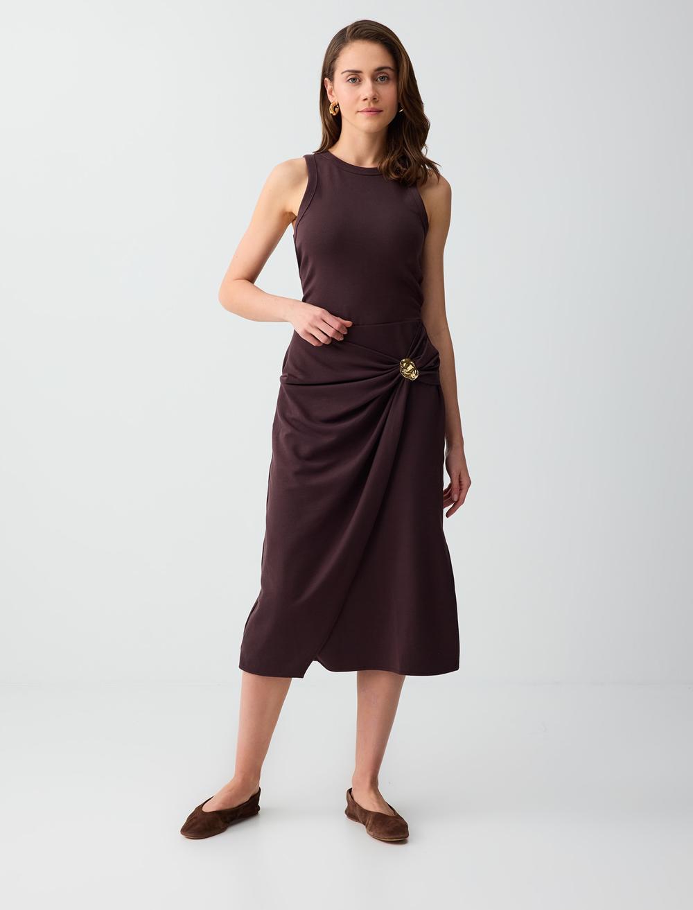 Normal Bel Aksesuar Detaylı Örme Midi Etek