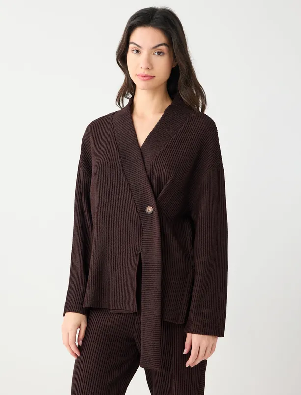 Bayan  V Yaka Uzun Kollu Düğme Detaylı Örme Hırka