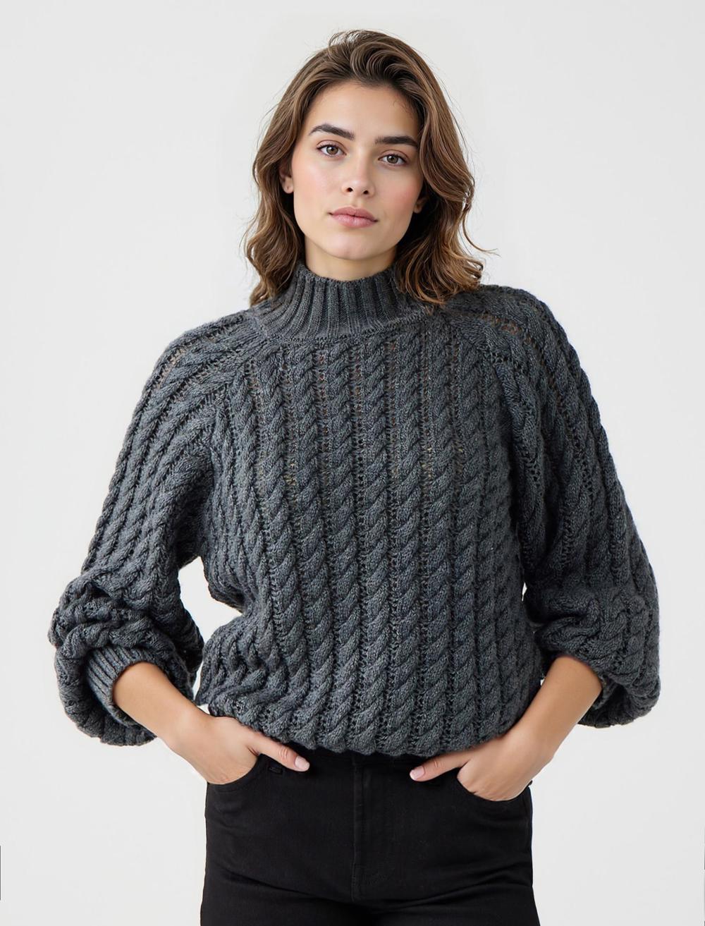 Balıkçı Yaka Saç Örgü Desenli Triko Kazak