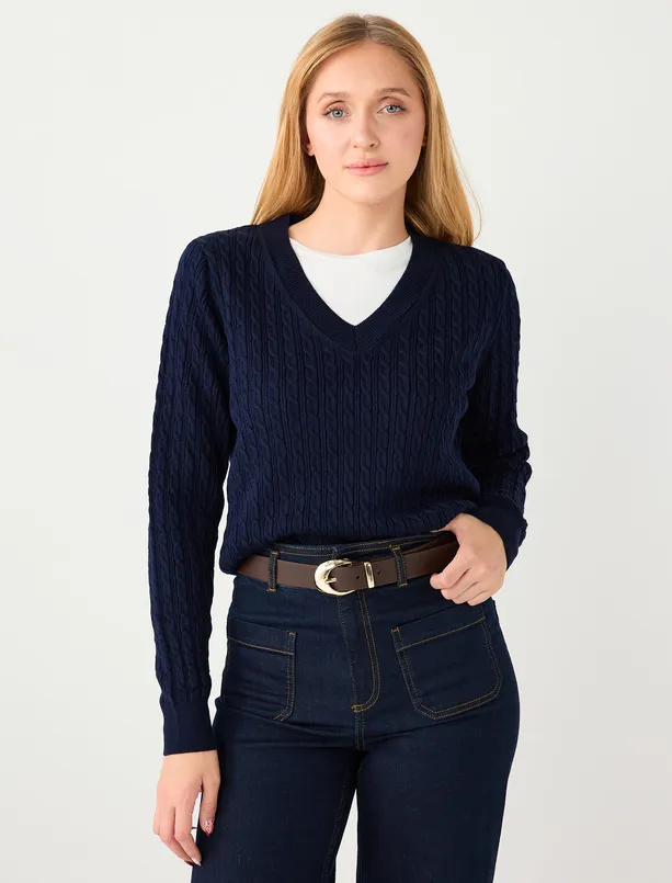 Bayan  V Yaka Saç Örgü Desenli Triko Kazak