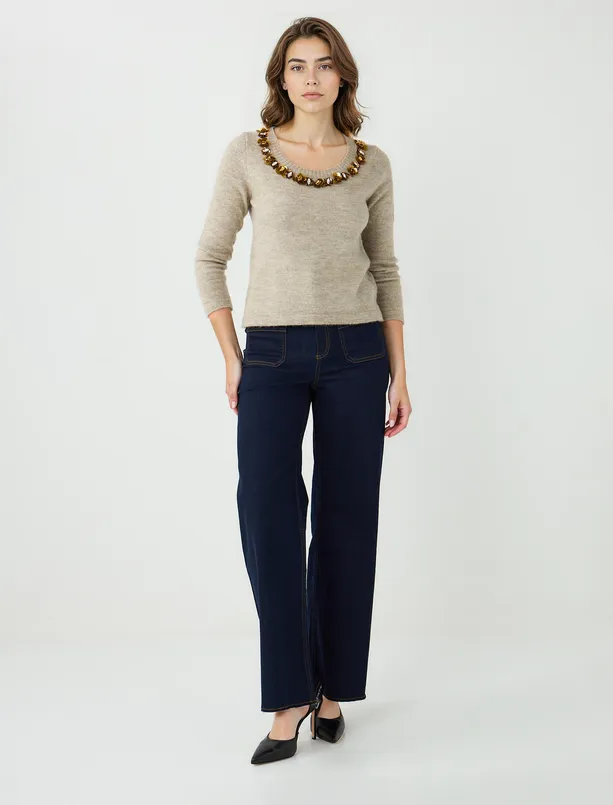 Bayan Vizon U Yaka Uzun Kollu Yaka İşlemeli Triko Kazak