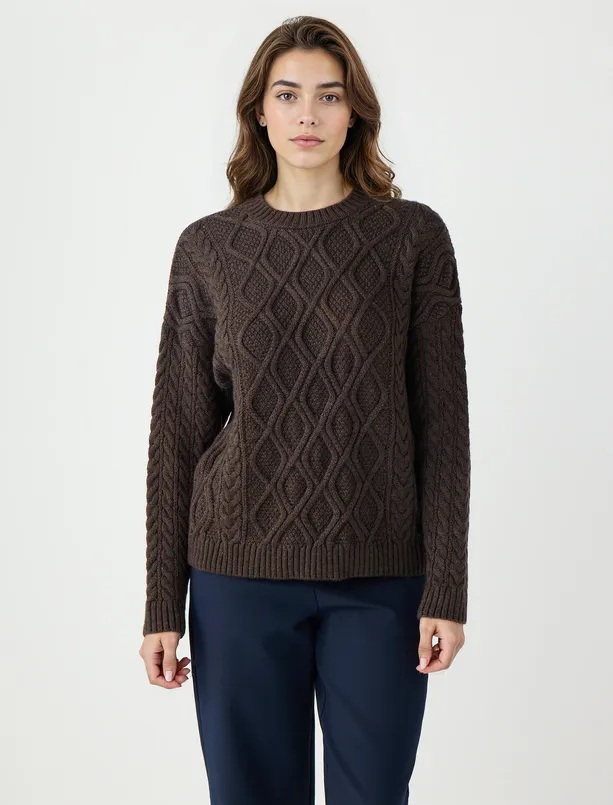 Bayan Kahverengi Uzun Kollu Bisiklet Yaka Desenli Triko Kazak