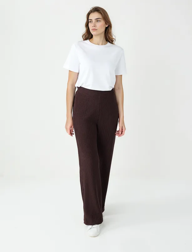 Bayan  Yüksek Bel Bol Paça Desenli Çizgili Örme Pantolon