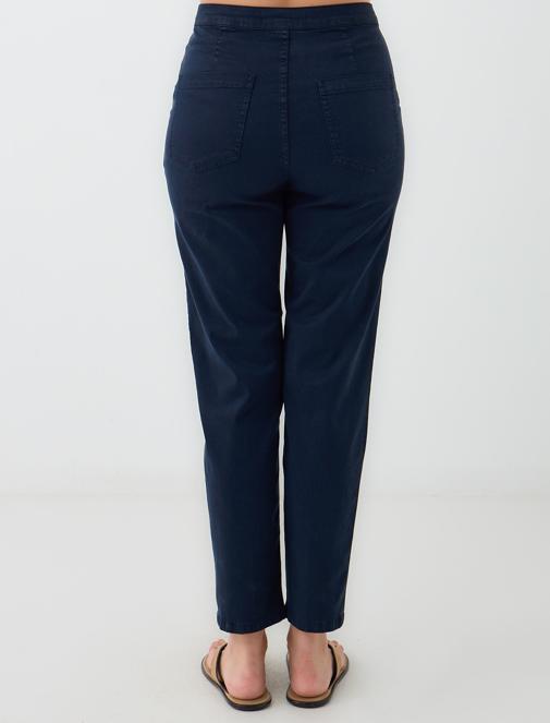 Kapitone Desenli Cepli Puf Mont