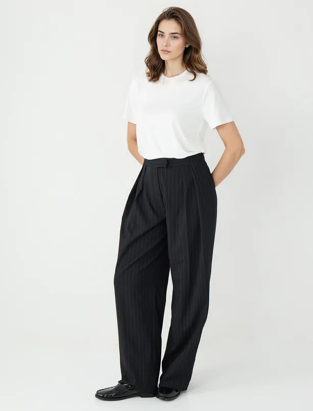 Women Black Relaxed Fit High Waist Wide Leg Striped Pants