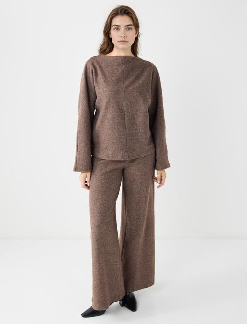 Yumuşak Dokulu Bol Paça Örme Pantolon	