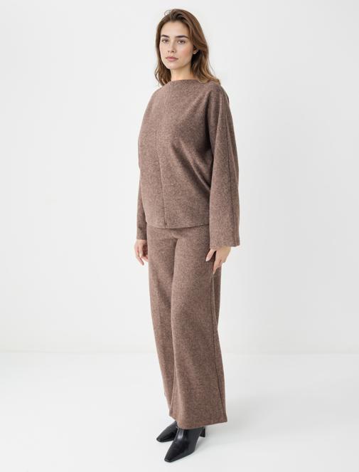 Yumuşak Dokulu Bol Paça Örme Pantolon	