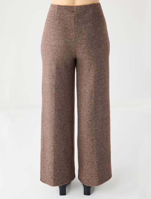 Yumuşak Dokulu Bol Paça Örme Pantolon	