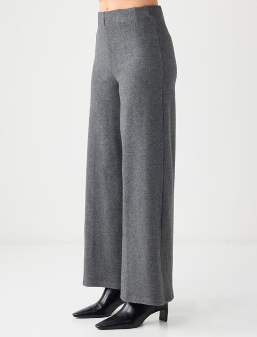 Soft Textured Wide Leg Knitted Pants Combination