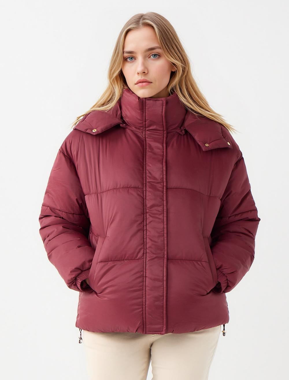 Kapitone Desenli Kapüşon Detaylı Cepli Puf Mont