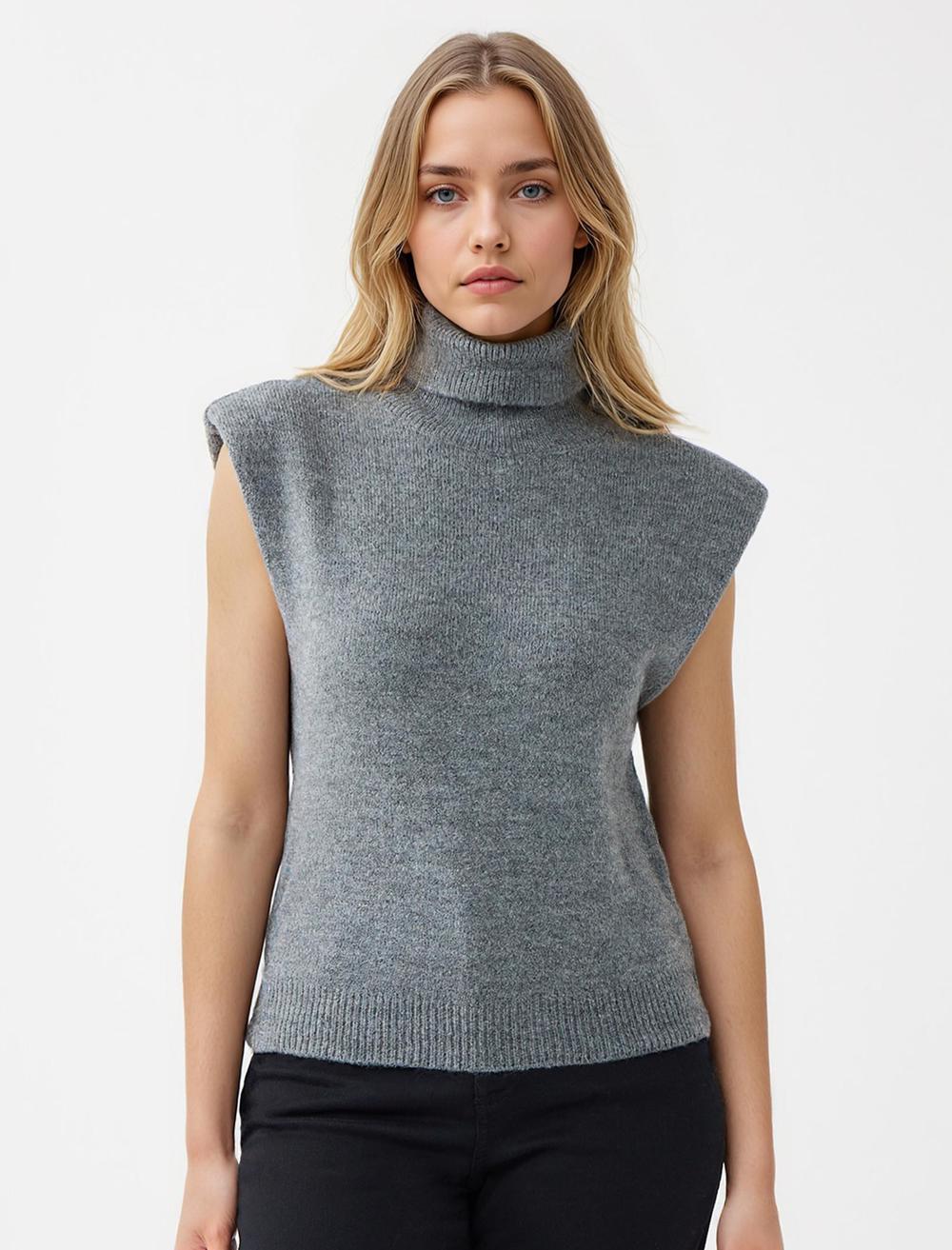 Balıkçı Yaka Kolsuz Triko Süveter