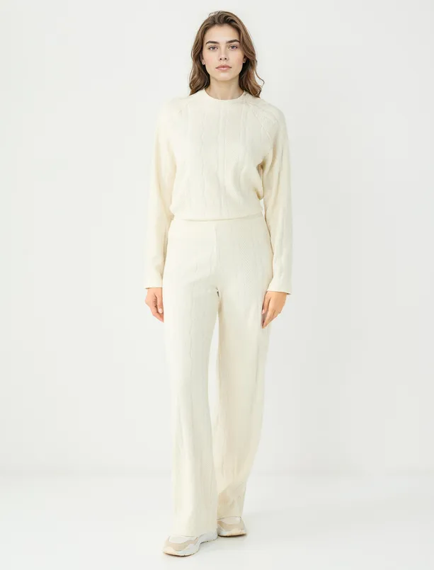 Bayan Bej Saç Örgü Desenli Bisiklet Yaka Örme Sweatshirt