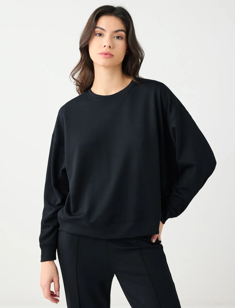 Siyah Uzun Kollu Bisiklet Yaka Modal Örme Sweatshirt