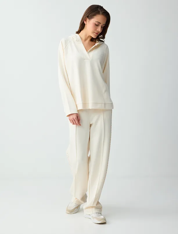 Bayan Ekru Uzun Kollu Kapüşonlu Örme Sweatshirt