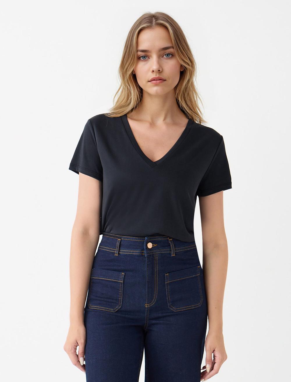 Düz Kesim V Yaka Kısa Kollu Basic Örme Tişört