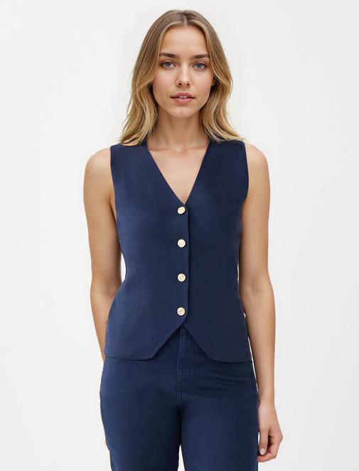 Lacivert Dar Kesim Parlak Düğme Detaylı Triko Yelek Kombini	