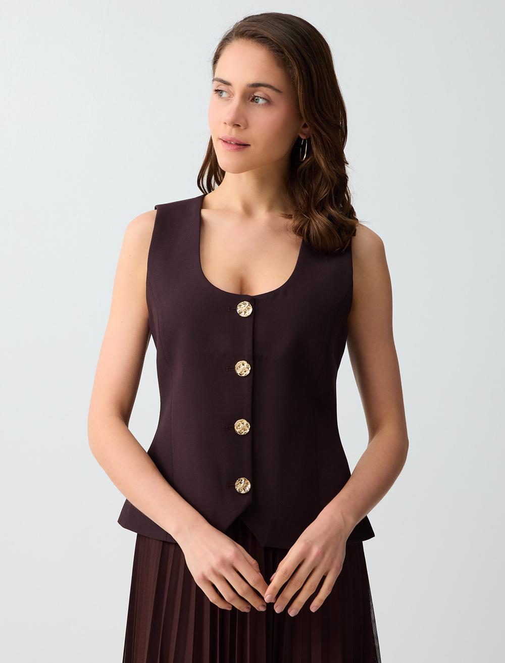 Düz Kesim Düğme Detaylı Dokuma Yelek