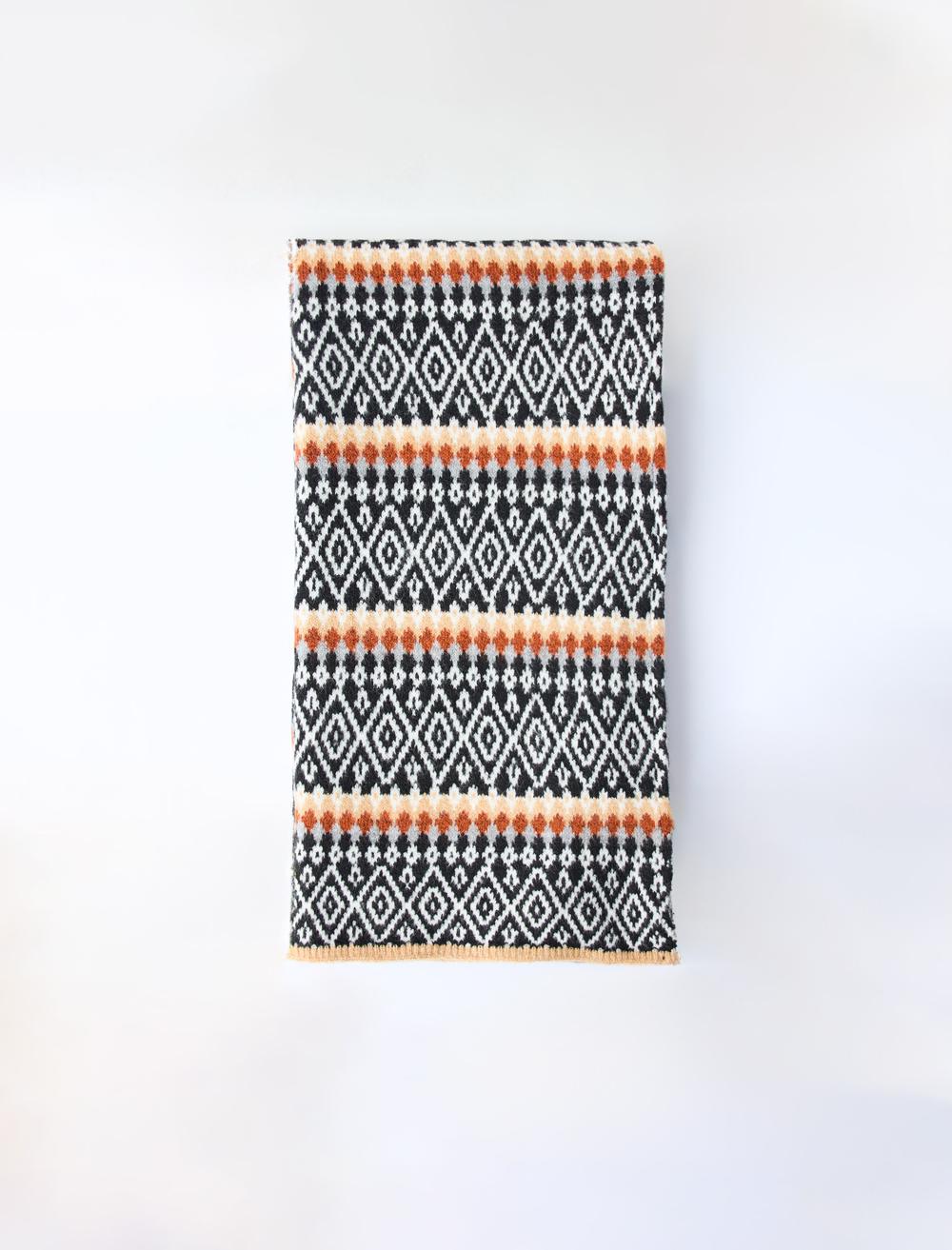 Baklava Desenli Atkı