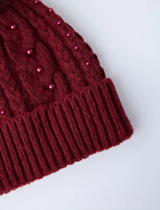 Women Red Hair Braid Patterned Beaded Pompom Detailed Beanie