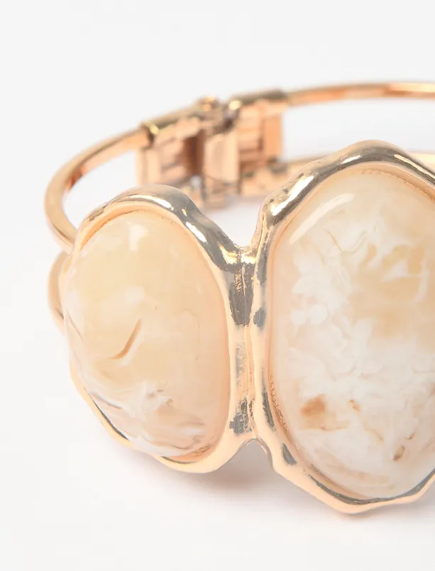 Women Yellow Oval Figured Bracelet