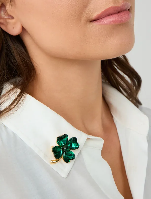 Women  Shiny Clover Figured Brooch