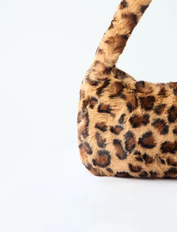 Bayan Kahverengi Leopar Desenli Peluş Omuz Çantası