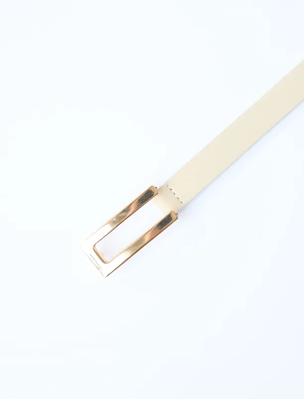 Bayan Bej Metal Tokalı Deri Görünümlü İnce Kemer