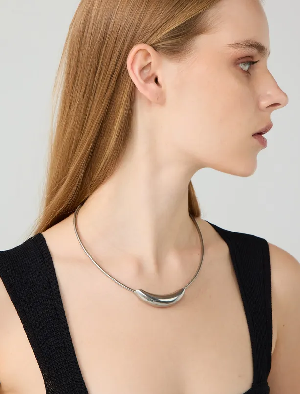 Women  Asymmetric Metal Figured Necklace