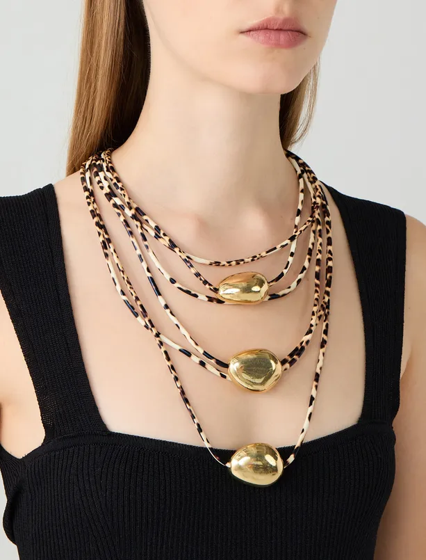 Women  Leopard Print Shiny Metal Figured Necklace