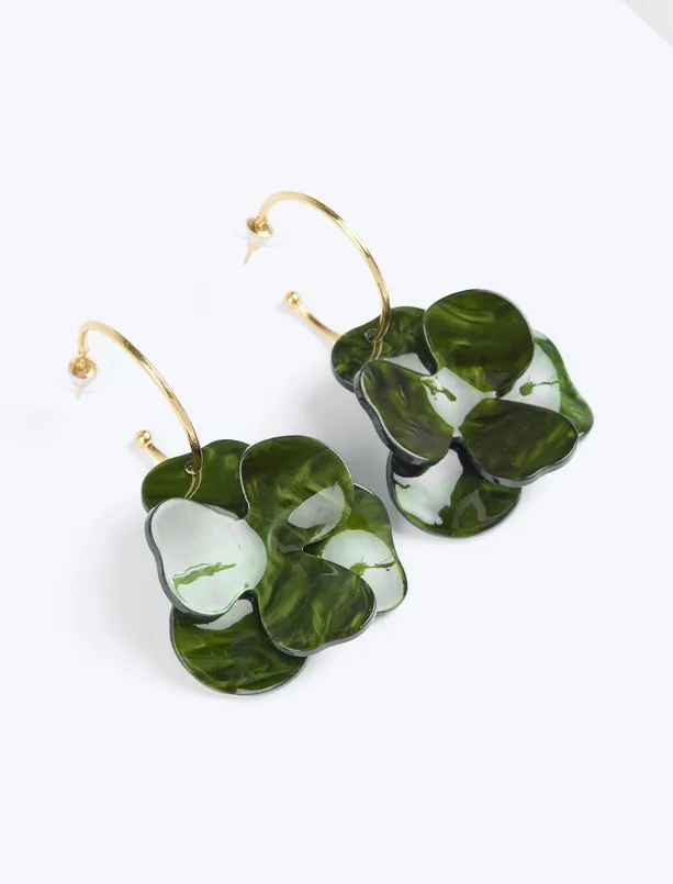 Bayan Yeşil Çiçek Desenli Yaprak Detaylı Küpe