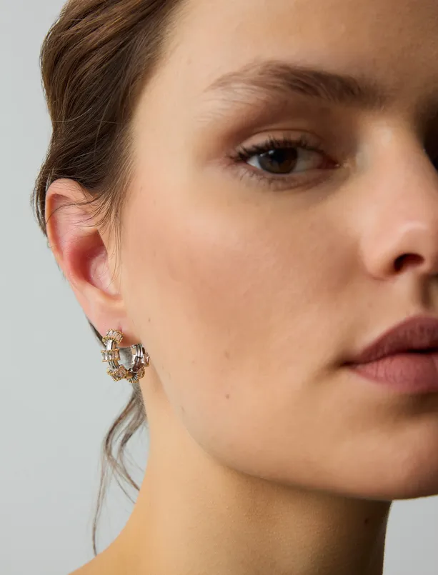 Bayan  Parlak Taş Detaylı Mini Halka Küpe