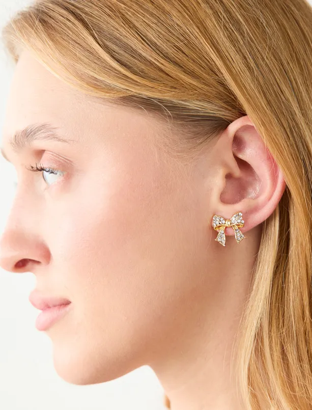 Bayan  Fiyonk Figürlü Parlak Küpe