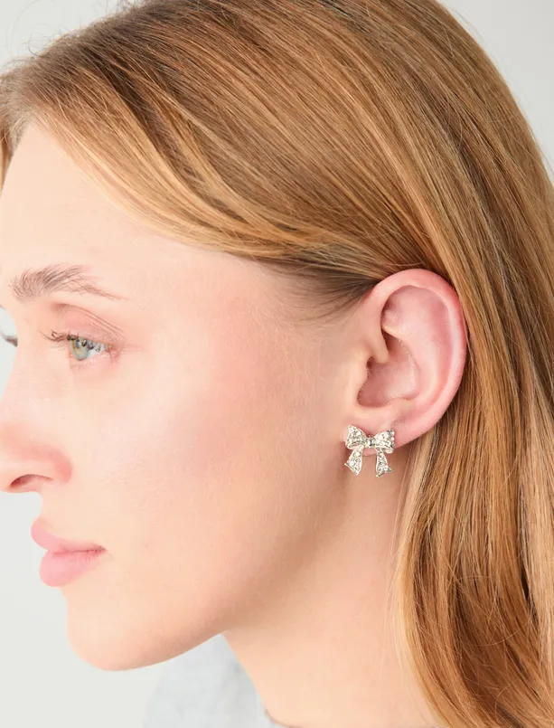 Bayan  Fiyonk Figürlü Parlak Küpe