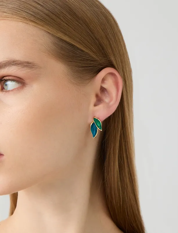 Women  Leaf Figured Enamel Detailed Earrings